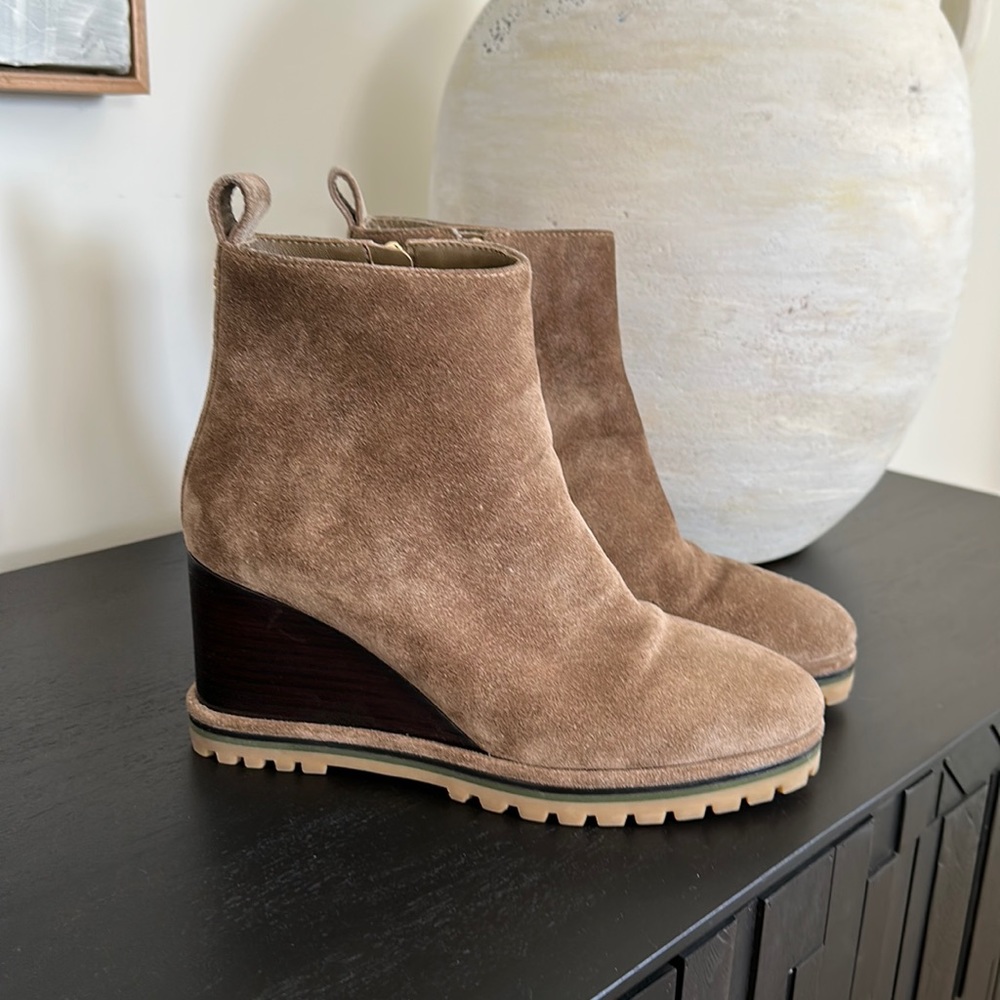 Tory Burch Wedge Bootie!